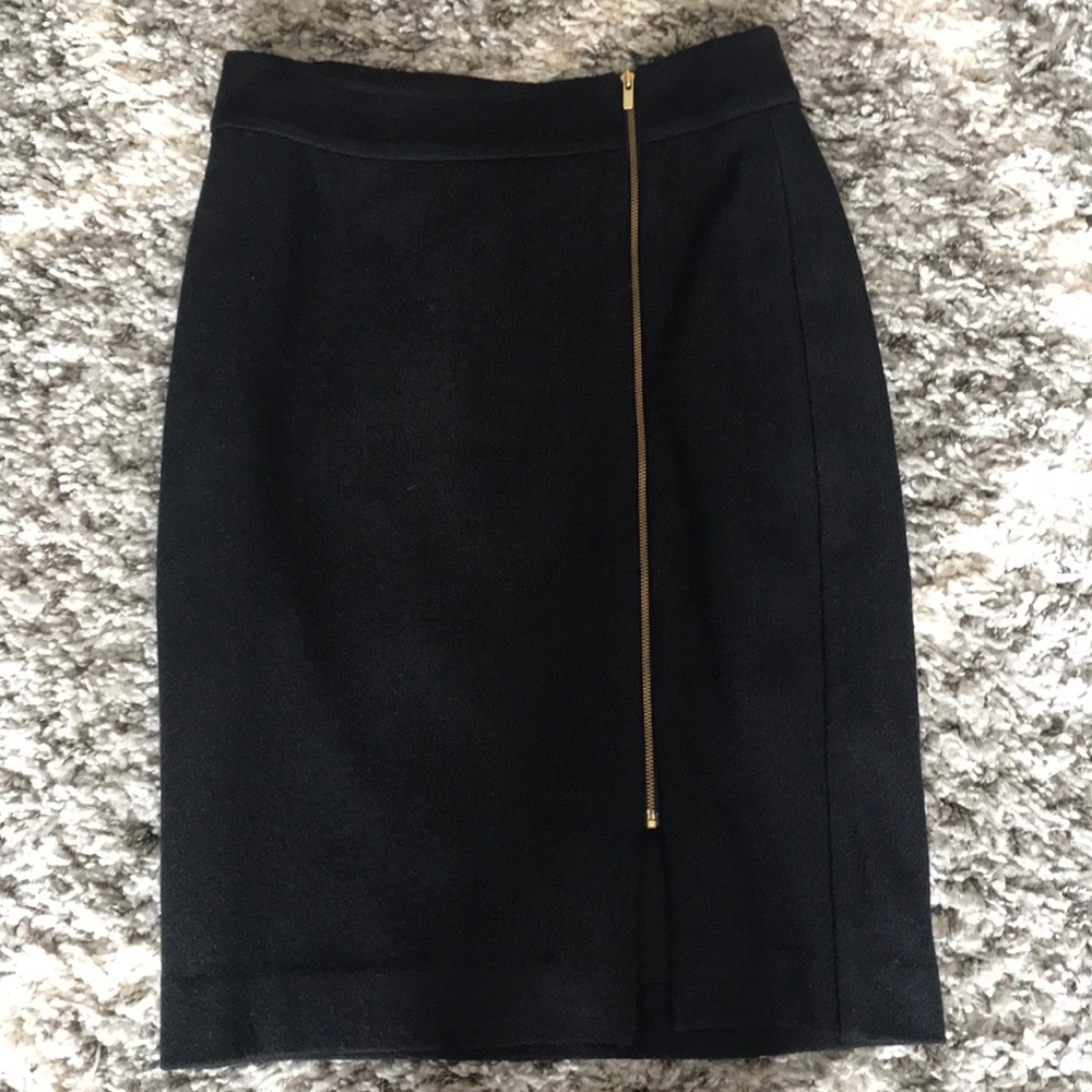 Wintery Banana Republic Zipper Skirt